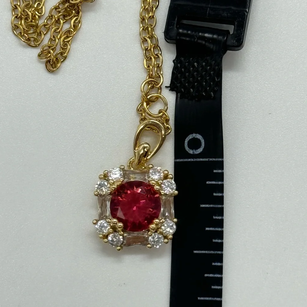 Stunning Pink 8mm Crystal made with Swarovski Crystals set in Gold Pendant - Picture 9 of 11